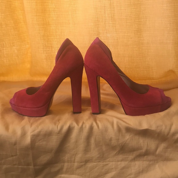 Cute color block chunky heel. - Picture 4 of 5